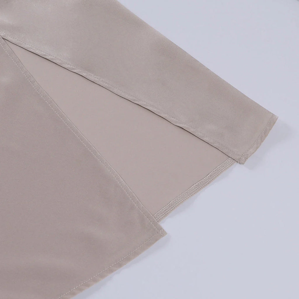 Lange Chiffon & Satijnen Jurk Met Pailletten En Elegante V-Hals